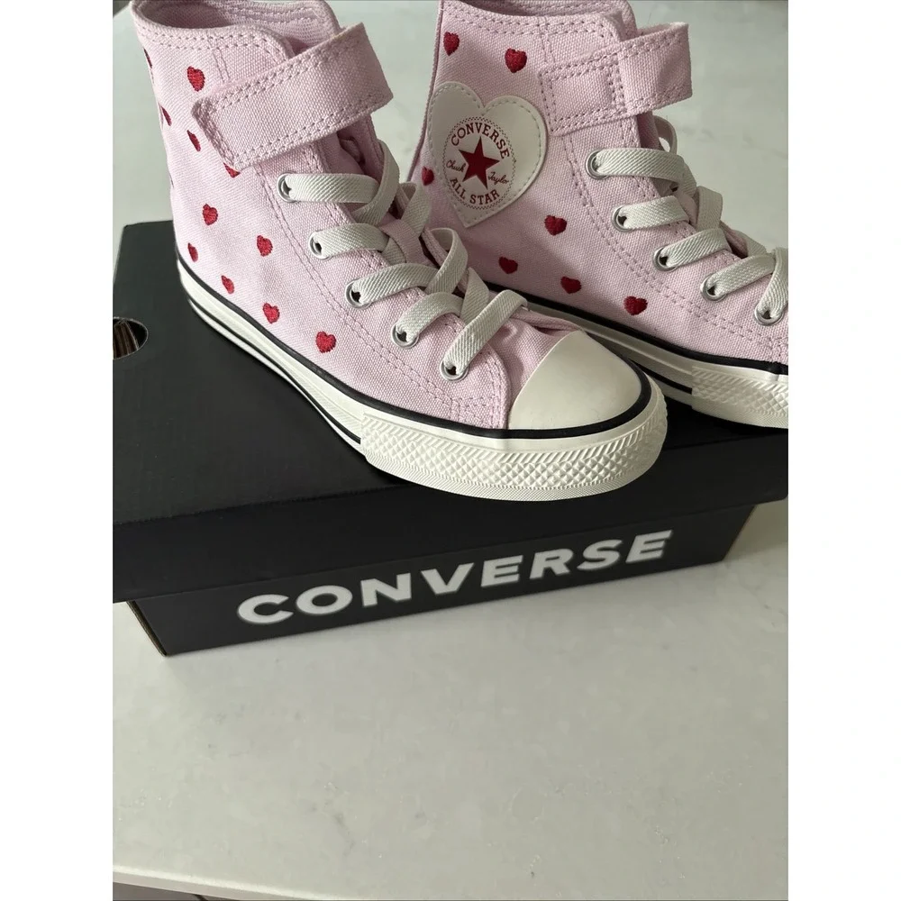 Girls 13 Sneakers Converse Chuck Taylor All Star Valentine's Day High Top Hearts